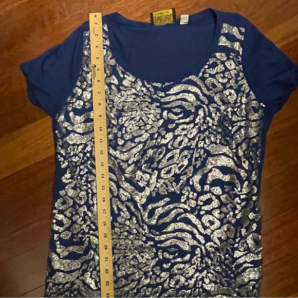 Bob Mackie Blue and Silver Patterned Tee - Picture 7 of 7